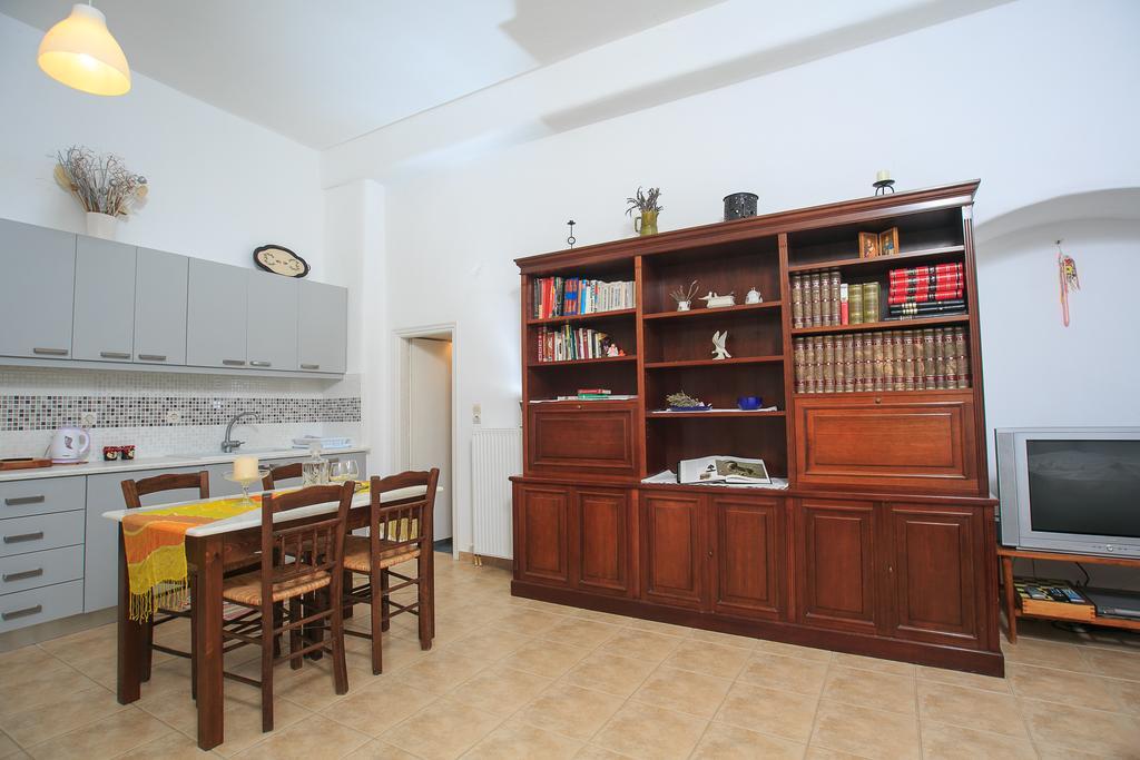 Paros Rita Studios Piso Livadi Phòng bức ảnh