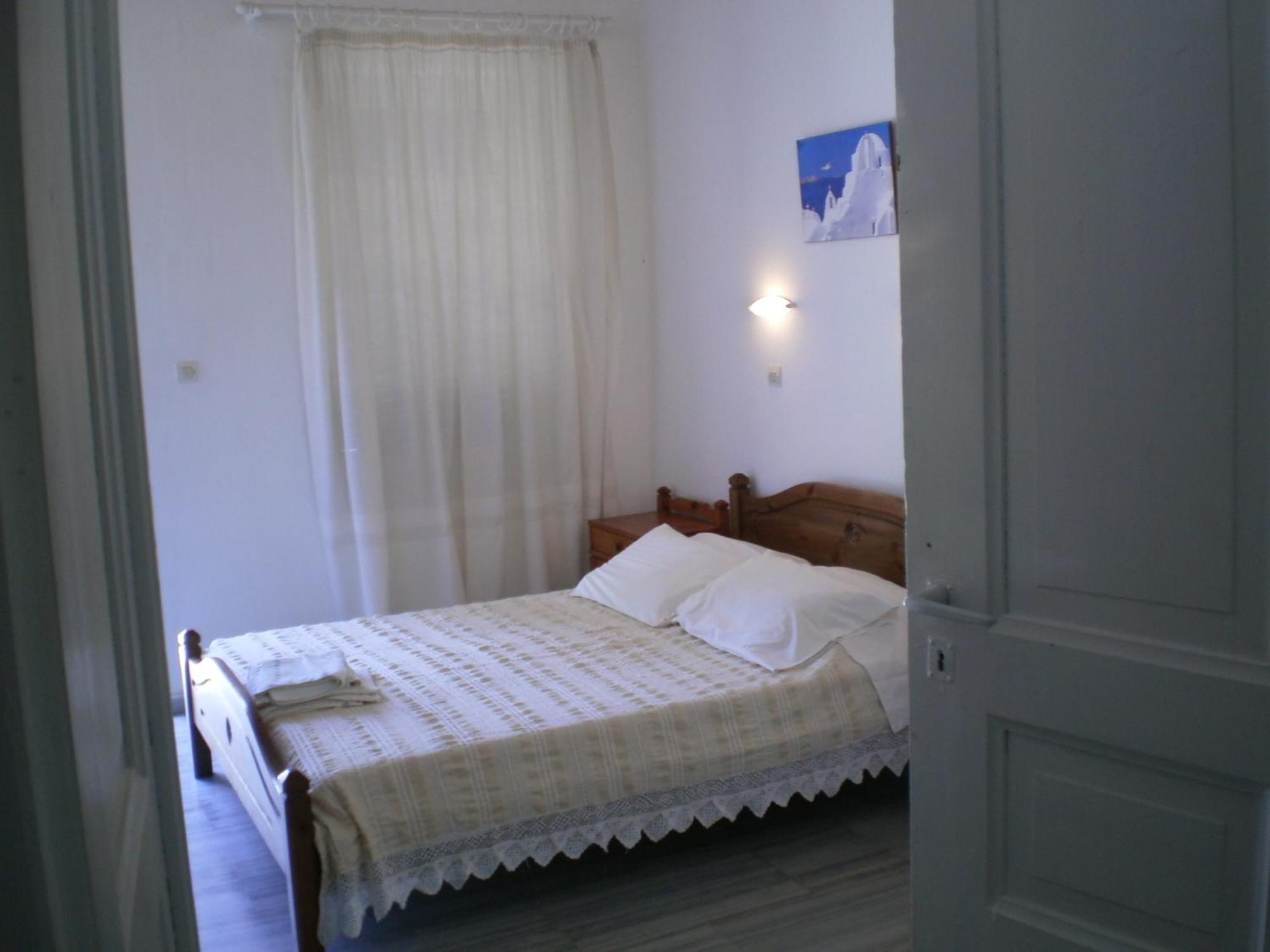 Paros Rita Studios Piso Livadi Phòng bức ảnh