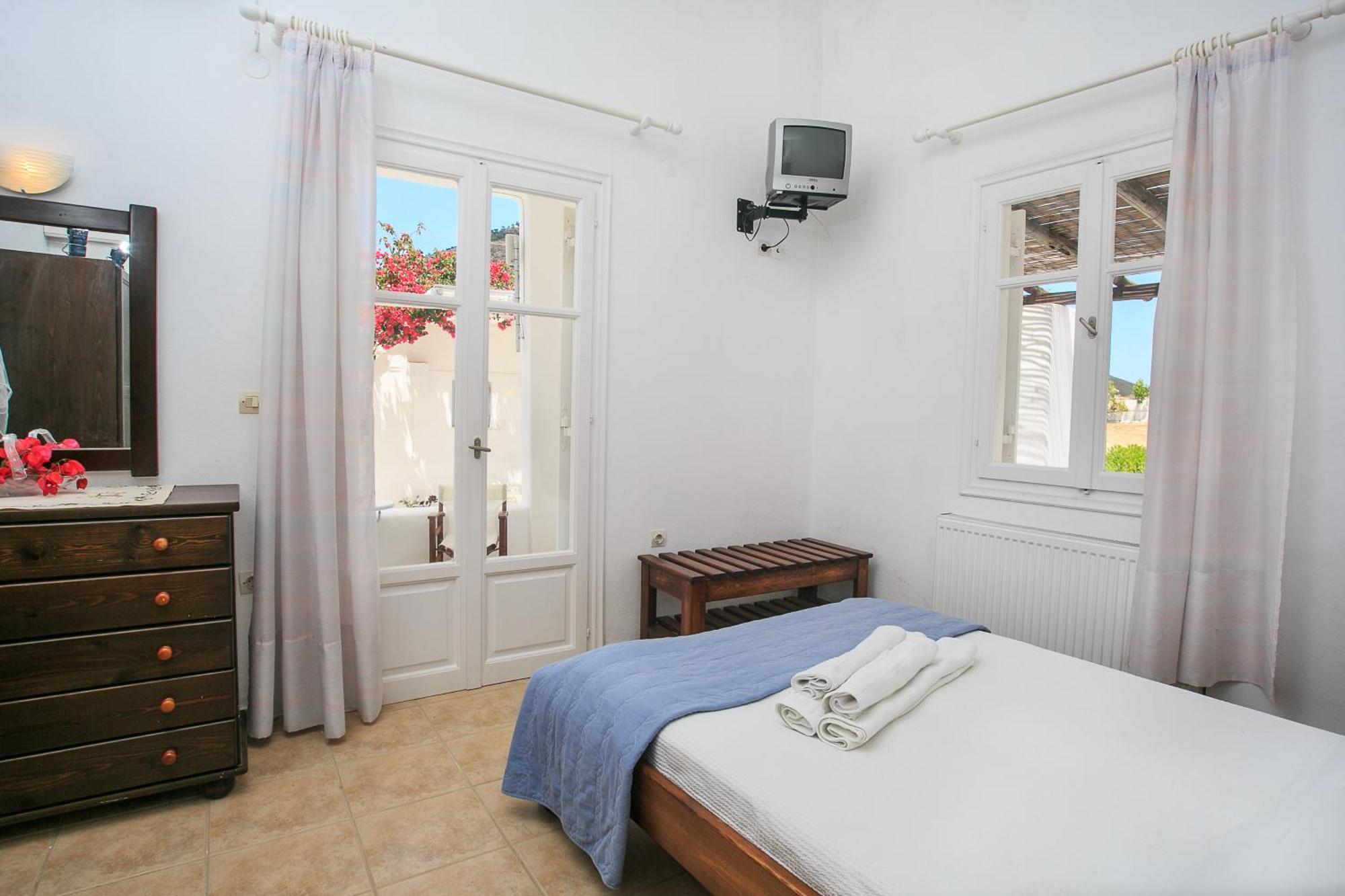 Paros Rita Studios Piso Livadi Phòng bức ảnh
